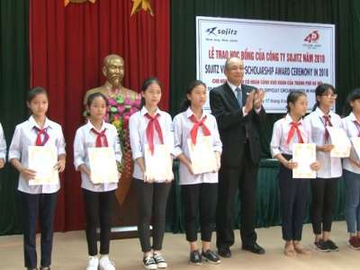 Phúc Thọ: 85 học sinh vượt khó học giỏi được trao học bổng từ Công ty TNHH Sojitz Việt Nam