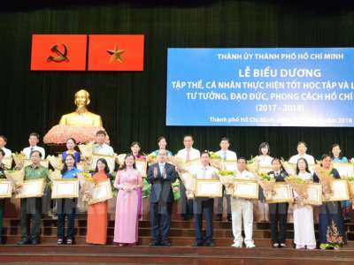 Mỗi cán bộ, đảng viên TP Hồ Chí Minh phải phấn đấu xứng đáng là công bộc của dân, là học trò, con cháu của Bác Hồ