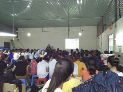 Tuyên truyền chính sách lao động nữ cho 130 nữ CNLĐ dân tộc thiểu số 